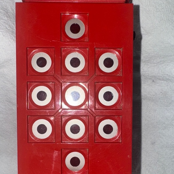 Red Merlin Handheld Console - Picture 3 of 13